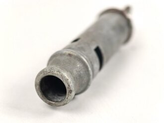 Trillerpfeife aus Metall ohne Bezeichnung, vermutlich Polizei