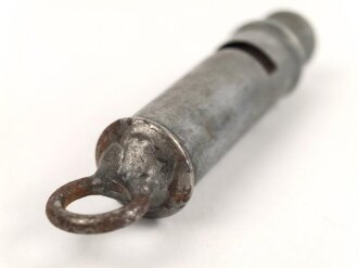 Trillerpfeife aus Metall ohne Bezeichnung, vermutlich Polizei