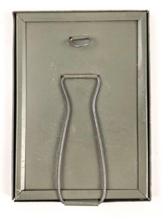 Faltbarer Rasierspiegel aus Blech, 7 ,5 x 11cm