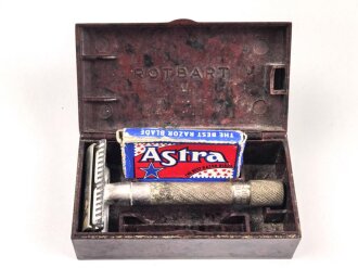 Metallrasierer in rotbrauner Preßstoffdose von...