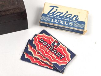 Metallrasierer in rotbrauner Preßstoffdose von Rotbart.