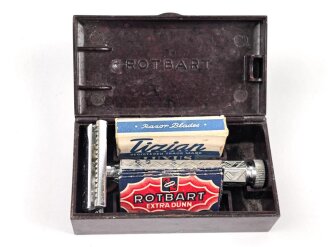 Metallrasierer in rotbrauner Preßstoffdose von Rotbart.