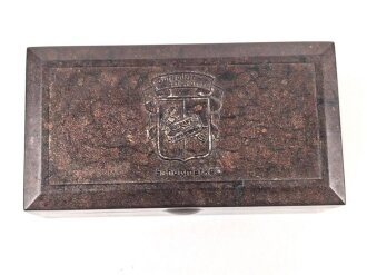 Metallrasierer in rotbrauner Preßstoffdose von Rotbart.