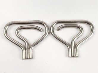 Paar Anziehhilfen für Offiziersstiefel in gutem Zustand