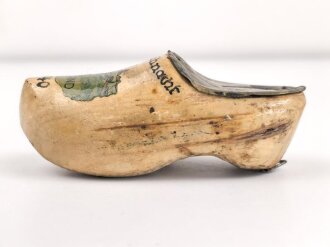 "Kriegsweihnacht Holland 1940" Kleiner Holzschuh als Spardose, Gesamtlänge 11,5cm