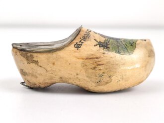 "Kriegsweihnacht Holland 1940" Kleiner Holzschuh als Spardose, Gesamtlänge 11,5cm