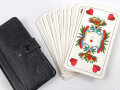 Pack Skatkarten Nr. 90 in Lederhülle. Steuerstempel