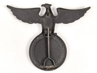 Tischadler / Parteiadler NSDAP  zum Aufstellen . Buntmetall, Flügelspannweite 23cm, das Hakenkreuz poliert. Sehr guter Zustand