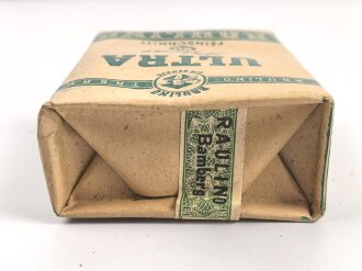Pack " Ultra Privat" Tabak, ungeöffnet, Steuerbanderole mit Hakenkreuz