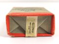 Pack " Feinster Bulgarischer Zigarettentabak" , ungeöffnet, Steuerbanderole mit schwach geprägtem Hakenkreuz
