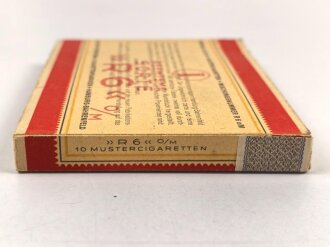 Pack " R 6 " Zigaretten, ungeöffnet, Steuerbanderole mit Hakenkreuz