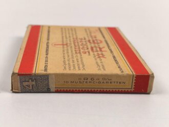 Pack " R 6 " Zigaretten, ungeöffnet, Steuerbanderole mit Hakenkreuz