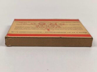 Pack " R 6 " Zigaretten, ungeöffnet, Steuerbanderole mit Hakenkreuz