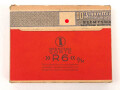 Pack " R 6 " Zigaretten, ungeöffnet, Steuerbanderole mit Hakenkreuz