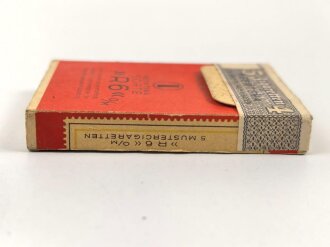 Pack "5 Musterzigaretten R6" , ungeöffnet, Steuerbanderole mit Hakenkreuz