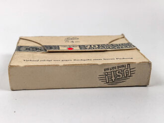 Pack " Sondermischung Typ 4" Zigaretten, geöffnet, Steuerbanderole mit Hakenkreuz