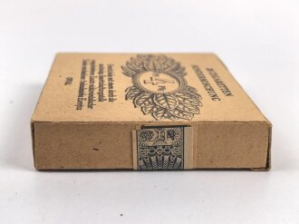 Pack " Sondermischung Typ 4" Zigaretten, ungeöffnet, Steuerbanderole mit Hakenkreuz geschwärzt