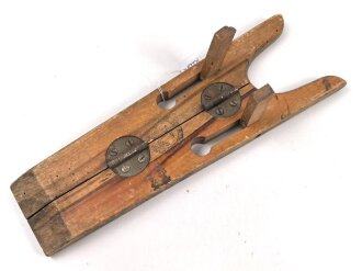 Stiefelauszieher " Stiefelknecht" aus Holz, faltbar. Gesamtlänge 33cm