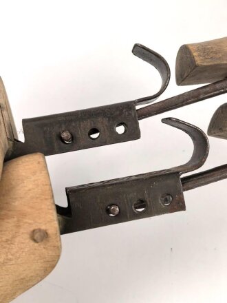 Paar Schuhspanner "Del Ka" sieht man so immer mal wieder in Offiziers Stiefeletten. Grösse 42/43, ungereinigtes Paar