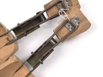 Paar Schuhspanner "Del Ka" sieht man so immer mal wieder in Offiziers Stiefeletten. Grösse 42/43, ungereinigtes Paar