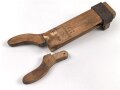 Stiefelauszieher " Kleinknecht" aus Holz," DRGM" . Gesamtlänge 27,5cm, leicht defektcm