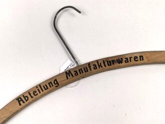 Kleiderbügel " Konsum Anstalt der Krupp`schen Gussstahlfabrik"