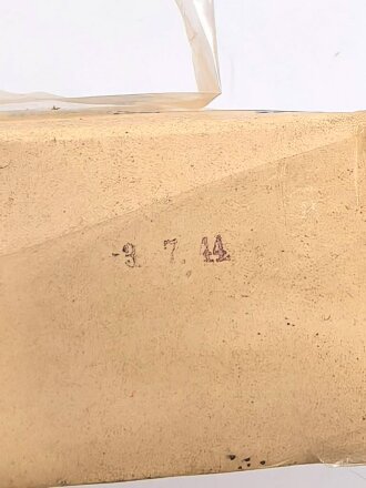 350 Gramm " Gekörntes Rindertrockenfleisch" geeingnet insbesonderen für Hülsenfrüchte und Wehrmachtssuppenkonserven. Originalverpackt