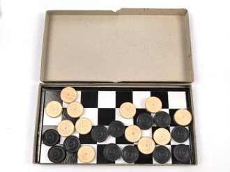 "Dame und Mühle Spiel" unseren in Felde stehenden Arbeitskameraden gewidmet von " Kienzle Uhrenfabriken AG Schwenningen"