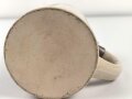 Erinnerungskrug, Steingut Bierkrug 0,5 Liter " Gewidmet vom Unteroffizier Korps 3. / Infanterie Regiment 26. Die schwärzung des Hakenkreuz entfernt, sonst gut. Gebrauchtes Stück, ungereinigt