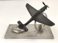Luftwaffe, Erinnerungsgegenstand aus Aluminium / Zink. Maße der Grundplatte11,5 x 19cm