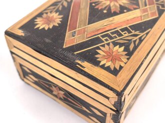 Erinnerungsschachtel aus Holz " Russland 1944" leicht defekt, Maße etwa 12,5 x 20 x 8cm