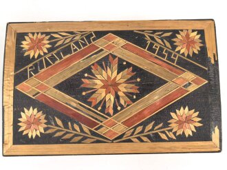 Erinnerungsschachtel aus Holz " Russland 1944" leicht defekt, Maße etwa 12,5 x 20 x 8cm