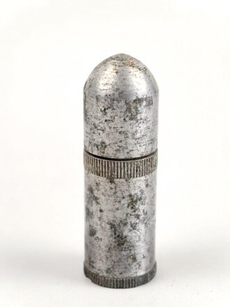 Feuerzeug aus Aluminium . Gesamthöhe 62mm, Funktion nicht geprüft, leer