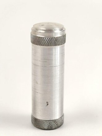 Feuerzeug aus Aluminium . Gesamthöhe 56mm, Funktion nicht geprüft, leer