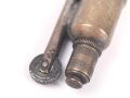 Feuerzeug aus Messing . Gesamthöhe 61mm, Funktion nicht geprüft, leer