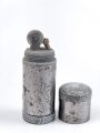 Feuerzeug aus Zink . Gesamthöhe 55mm, Funktion nicht geprüft, leer