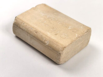 Stück Einheitsseife, "RIF = Reichsstelle für Industrielle Fette und Waschmittel".