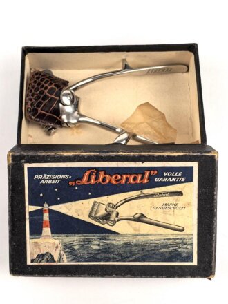 Haarschneider " Liberal " , wohl ungebraucht, in der origianlen Umverpackung