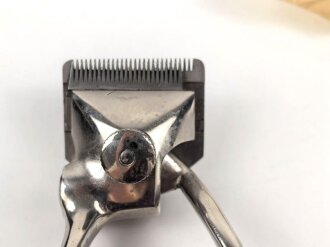 Haarschneider " Liberal " , wohl ungebraucht, in der origianlen Umverpackung