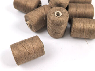 Rolle 50 Gramm Nähgarn braun. Sie erhalten eine ( 1...