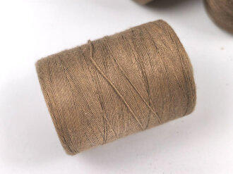 Rolle 50 Gramm Nähgarn braun. Sie erhalten eine ( 1...