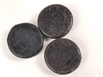Drei Stück  Wachs für Lederzeug, Durchmesser je ca. 4cm
