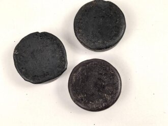 Drei Stück  Wachs für Lederzeug, Durchmesser je ca. 4cm