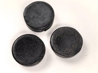 Drei Stück  Wachs für Lederzeug, Durchmesser je ca. 4cm