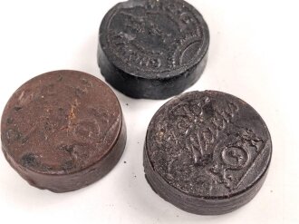 Drei Stück  Wachs für Lederzeug, Durchmesser je ca. 4cm