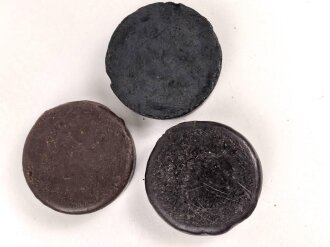 Drei Stück  Wachs für Lederzeug, Durchmesser je ca. 4cm