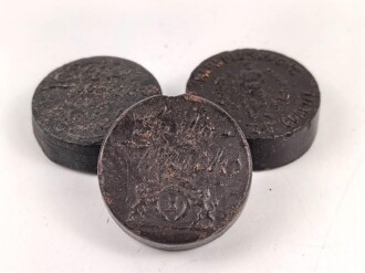 Drei Stück  Wachs für Lederzeug, Durchmesser je ca. 4cm