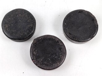 Drei Stück  Wachs für Lederzeug, Durchmesser je ca. 4cm