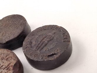 Drei Stück  Wachs für Lederzeug, Durchmesser je ca. 4cm