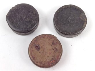 Drei Stück  Wachs für Lederzeug, Durchmesser je ca. 4cm